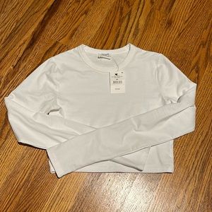 NWT - COTTON ON White long sleeve cropped T-shirt